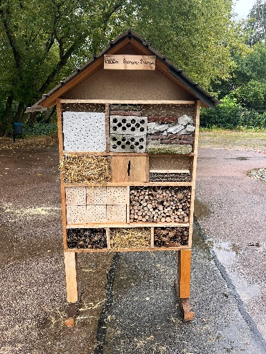 bienenhotel.jpg